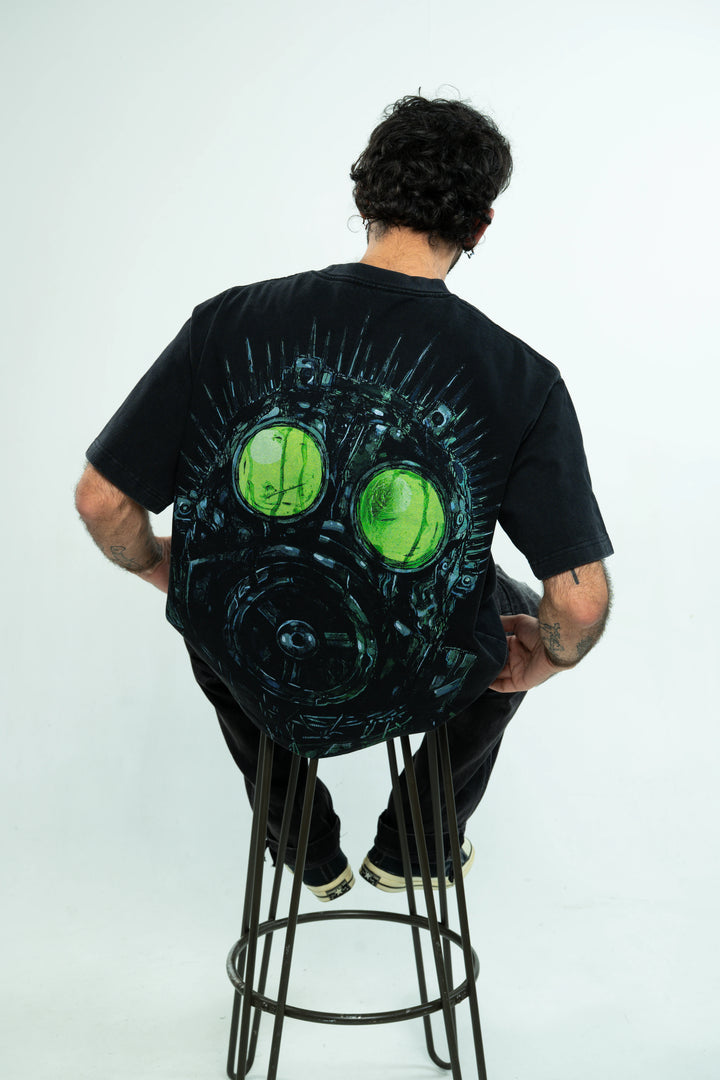 Caiman Tee
