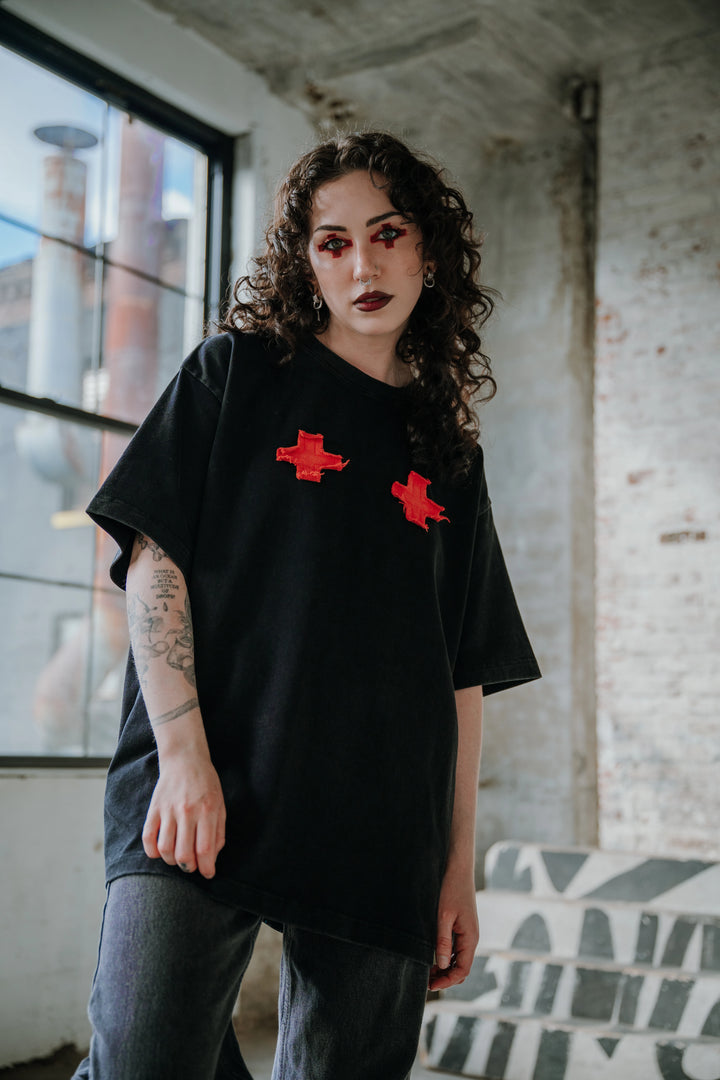 Caiman Tee