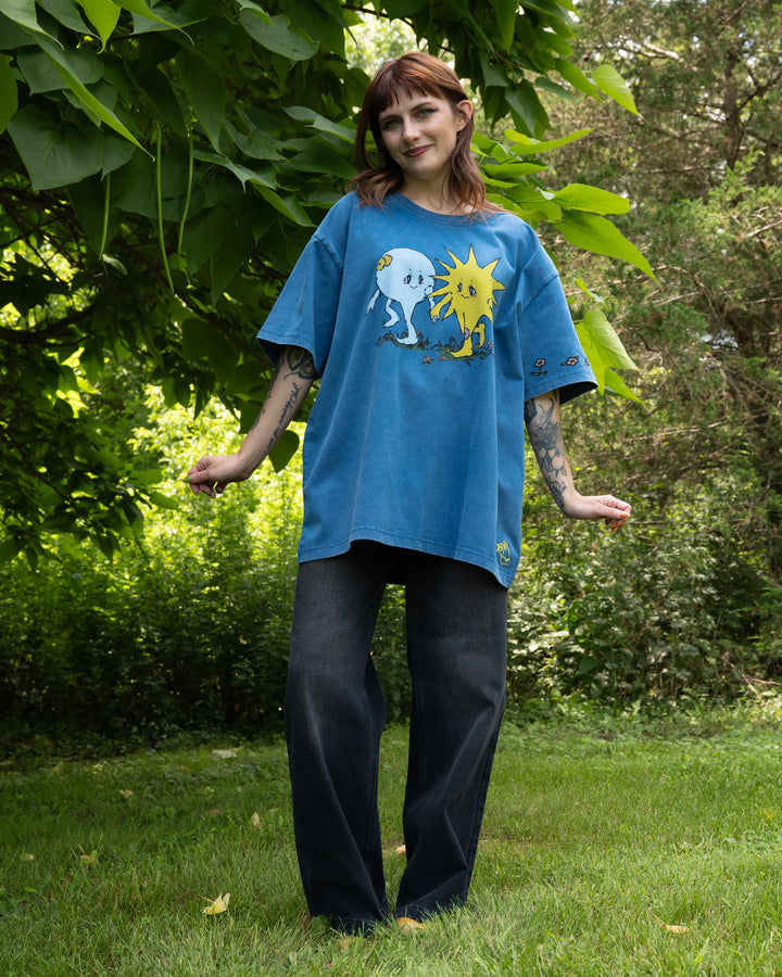 Hand Holdin' Tee [EARLY ACCESS]