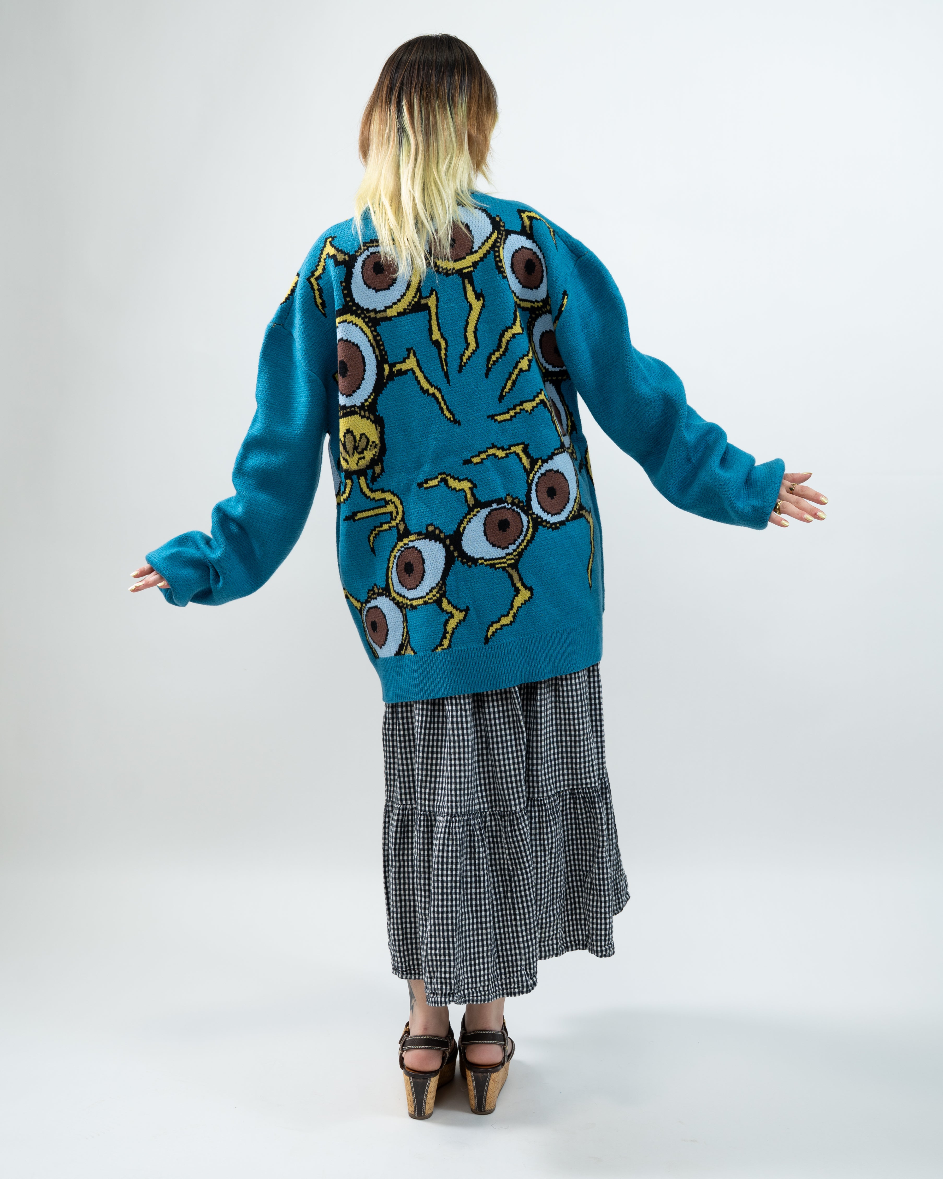 Centeyepede Cardigan – Steady Hands