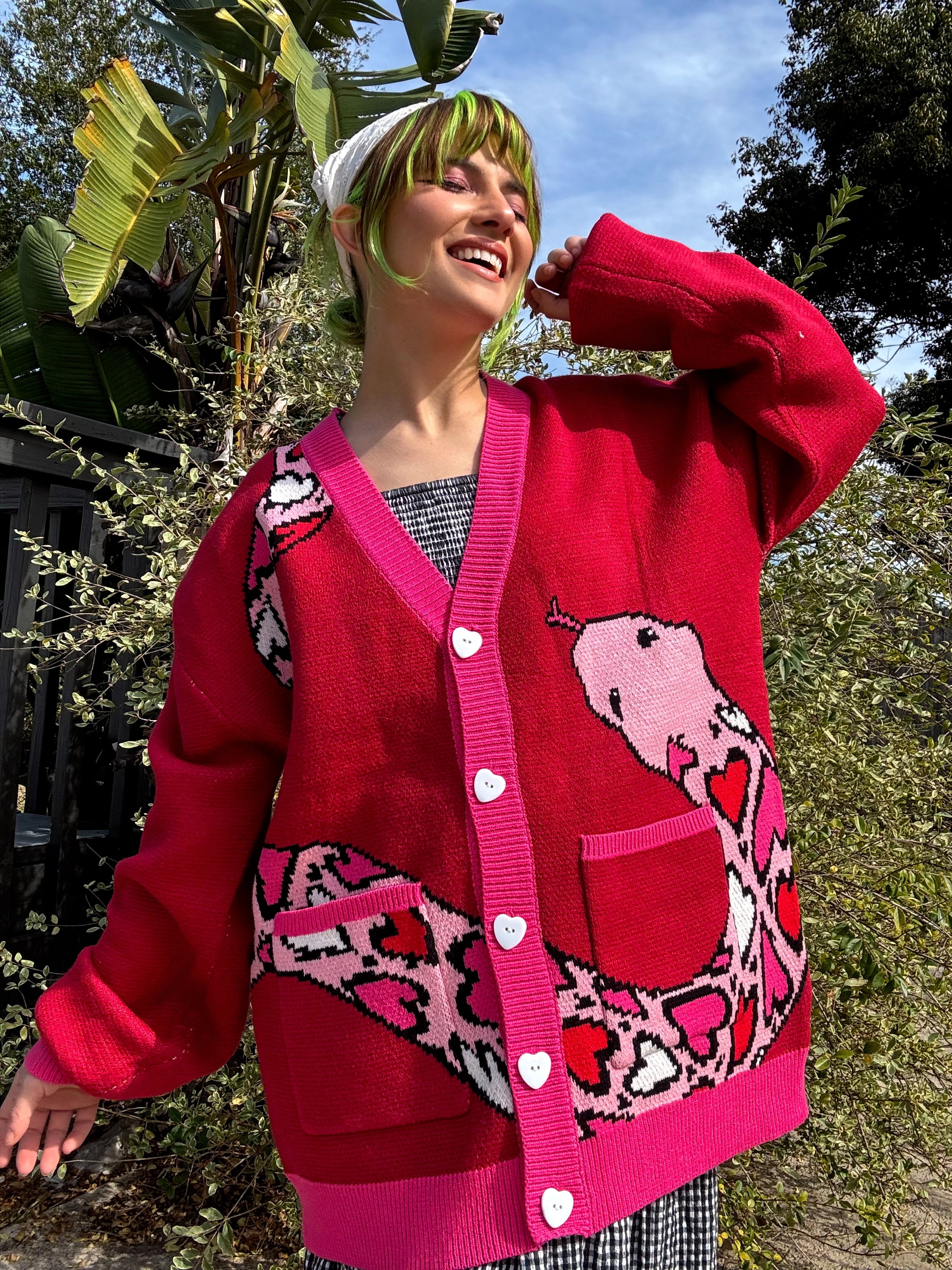 川口春奈着用　VEQUM HAND KNIT CARDIGAN 川口春奈】 HAND KNIT CARDIGAN / @vequm_official ¥19,800 他も気に