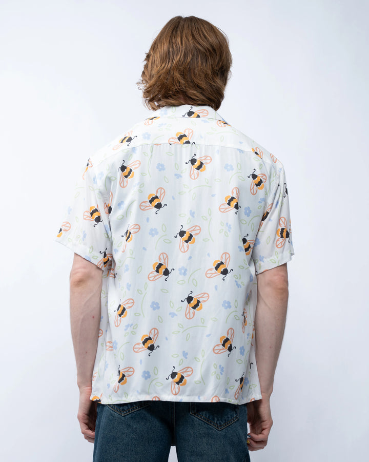 Buzzin' Around Button Up