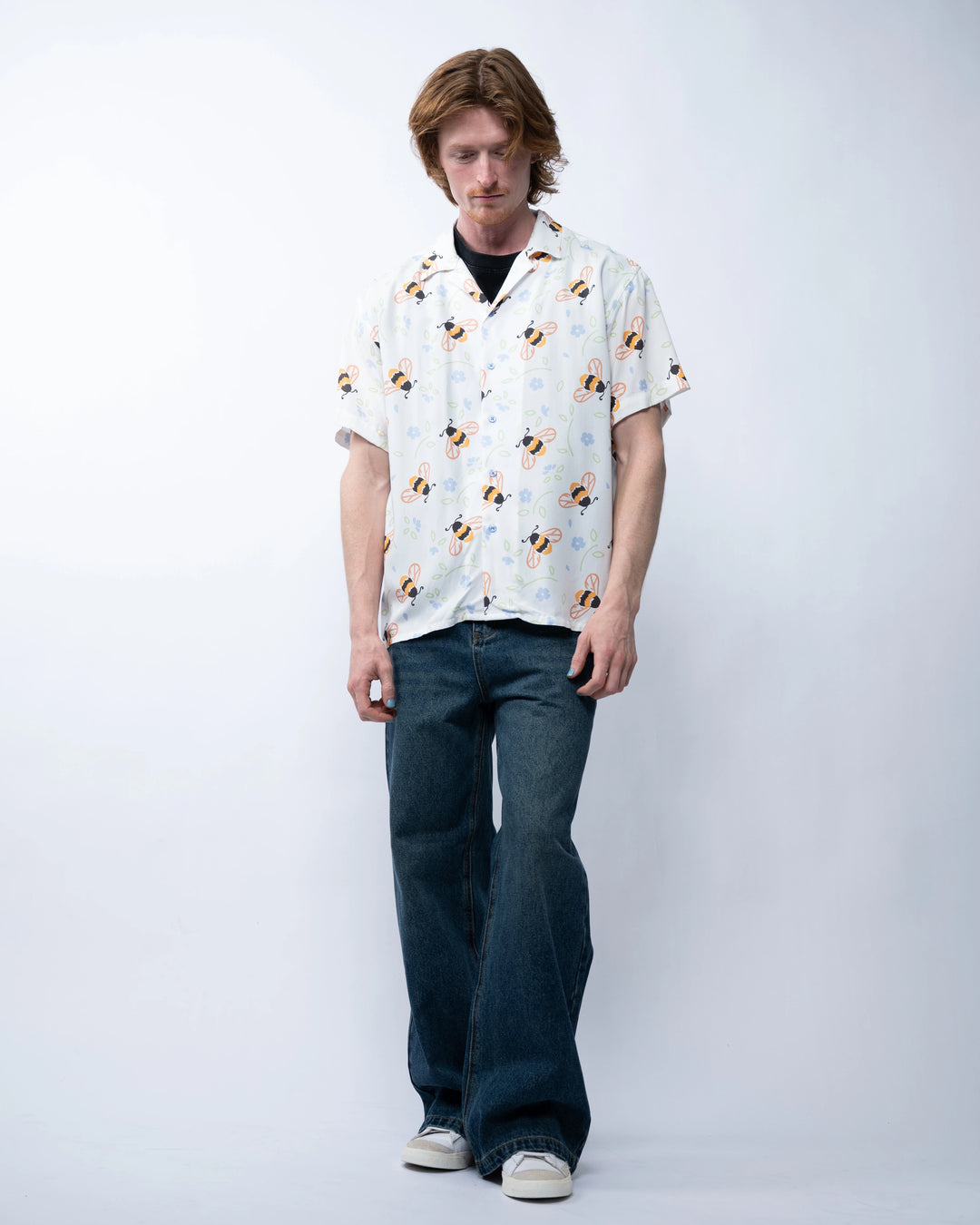 Buzzin' Around Button Up