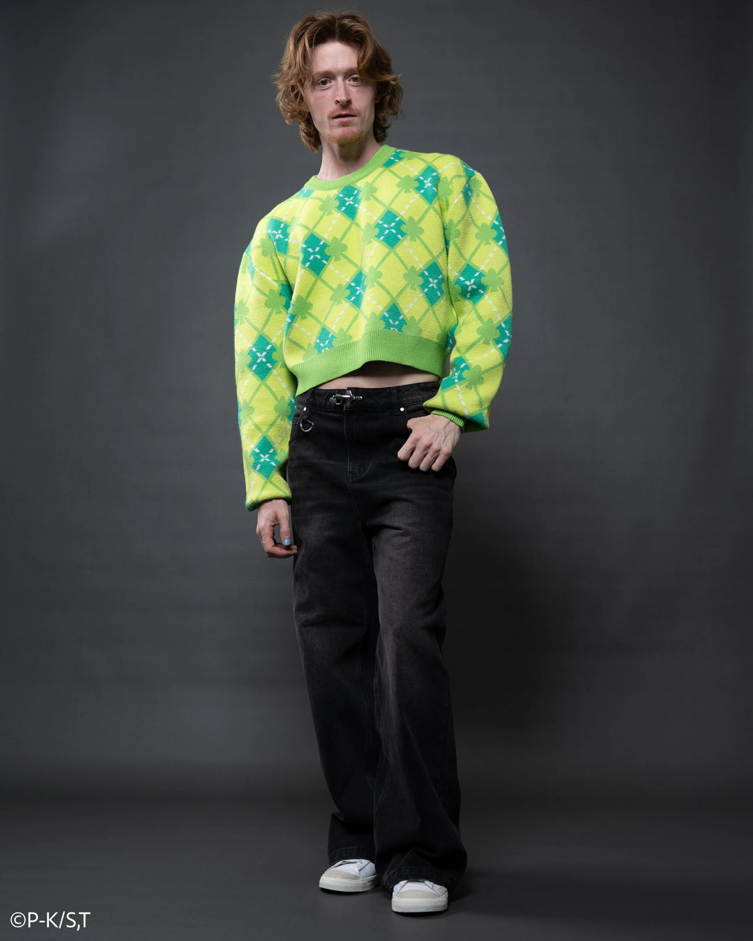 Amu Clover Cropped Sweater