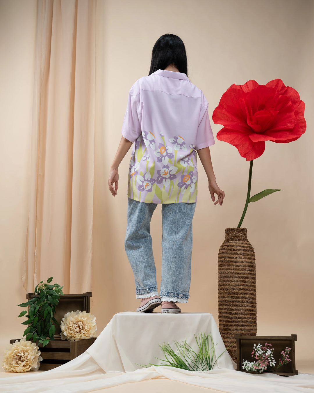Narcissus Button Up