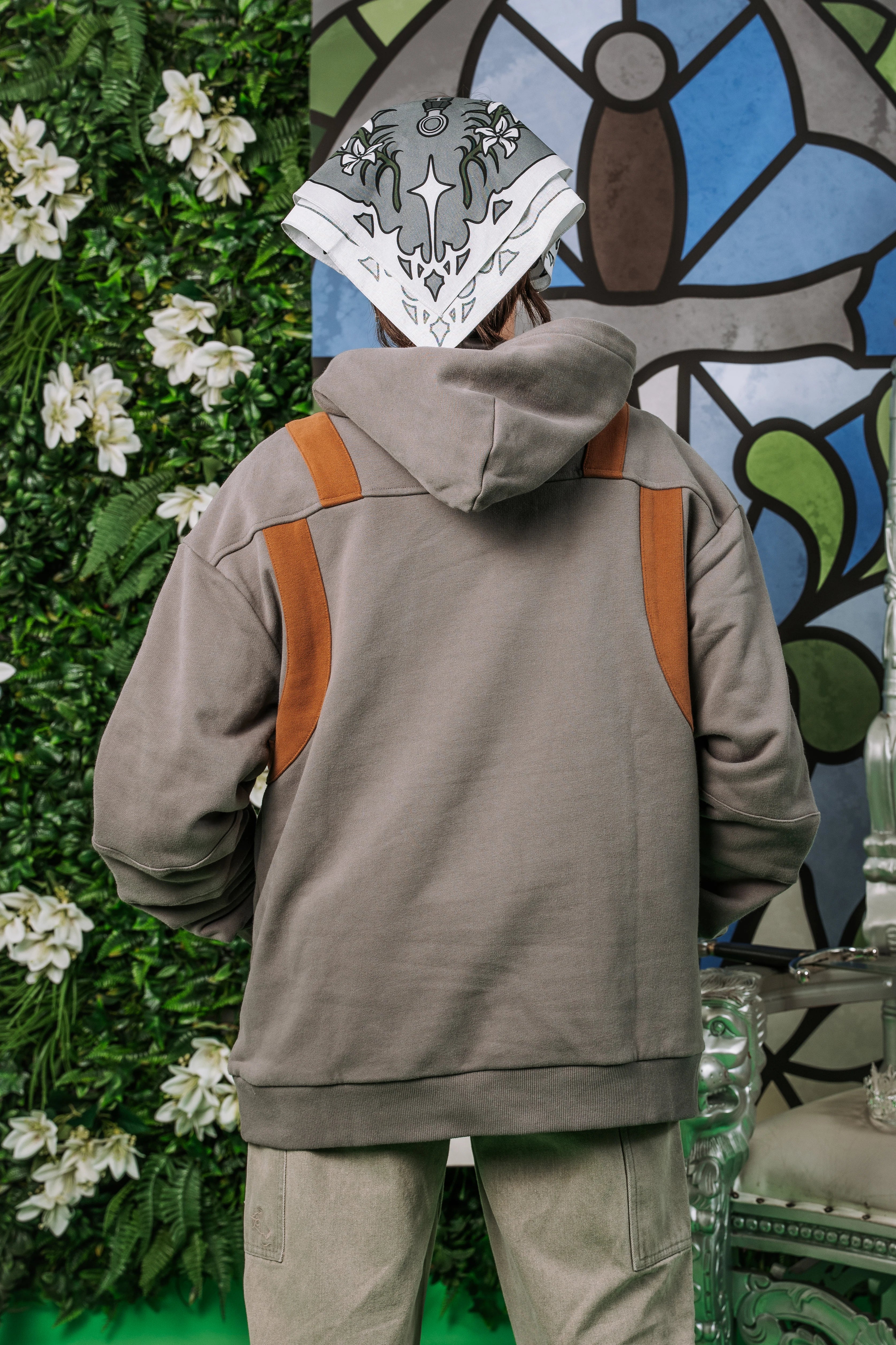 Sweatshirt Vitrail Jeanne D'Arc - Coupe Classique, Col Tissé Et Motif Unique - 9