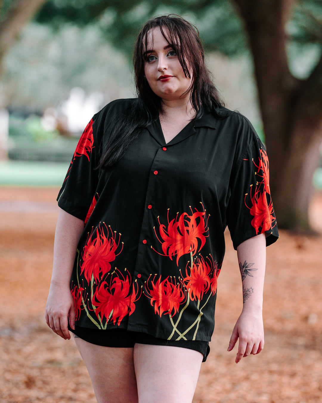 Spider Lily Button Up