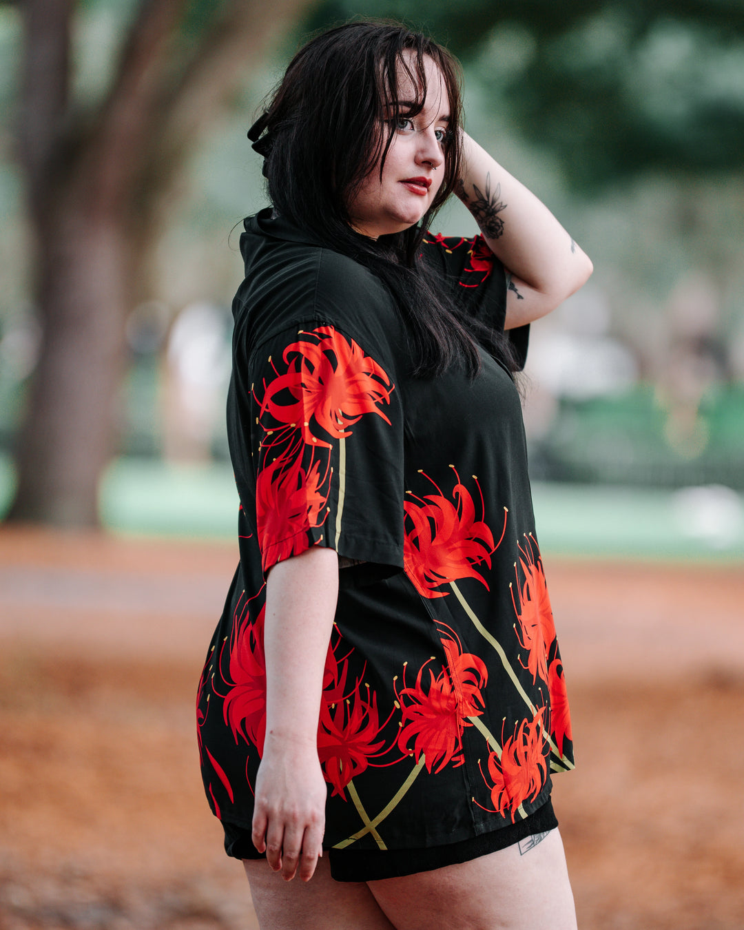 Spider Lily Button Up