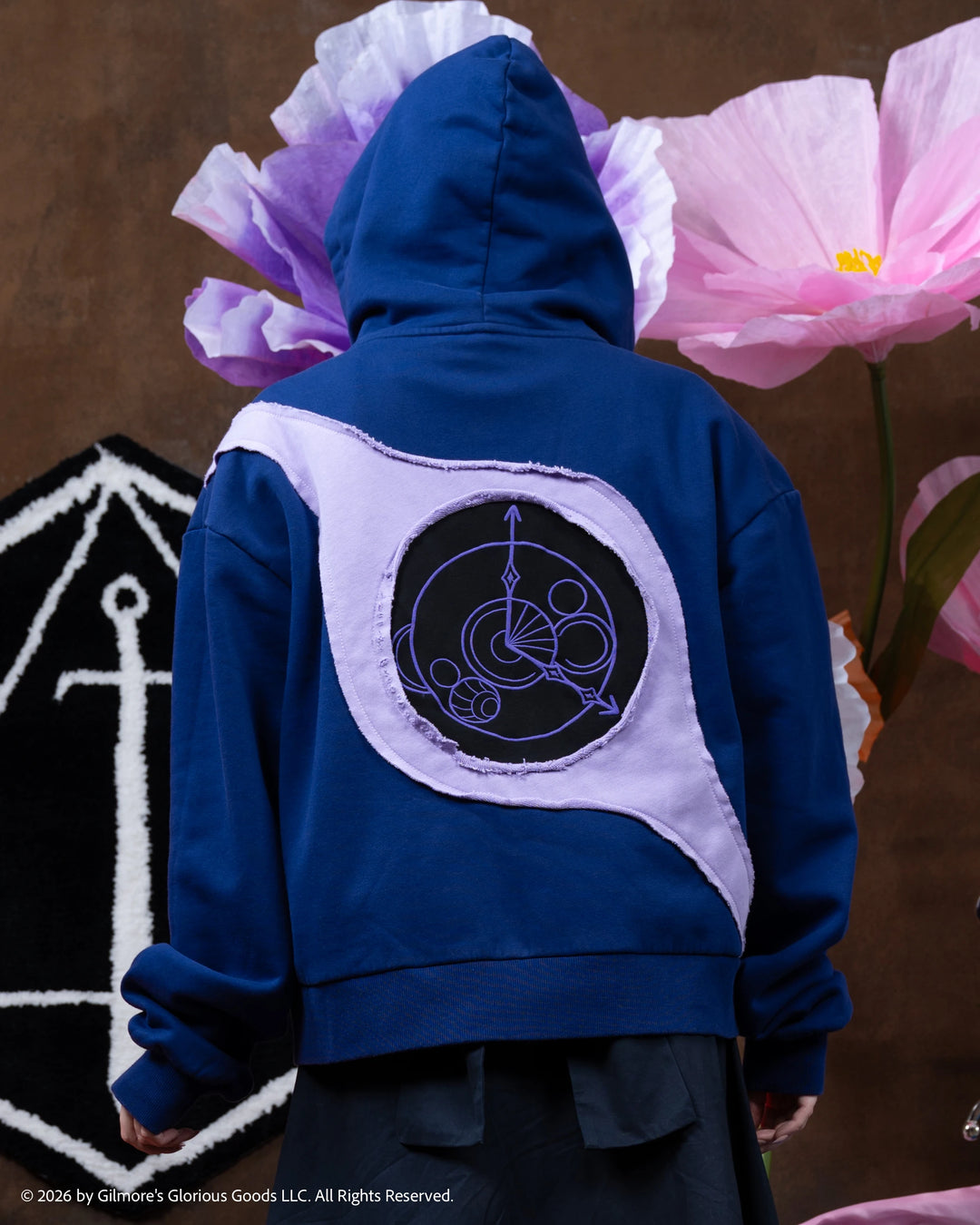 Essek Hoodie