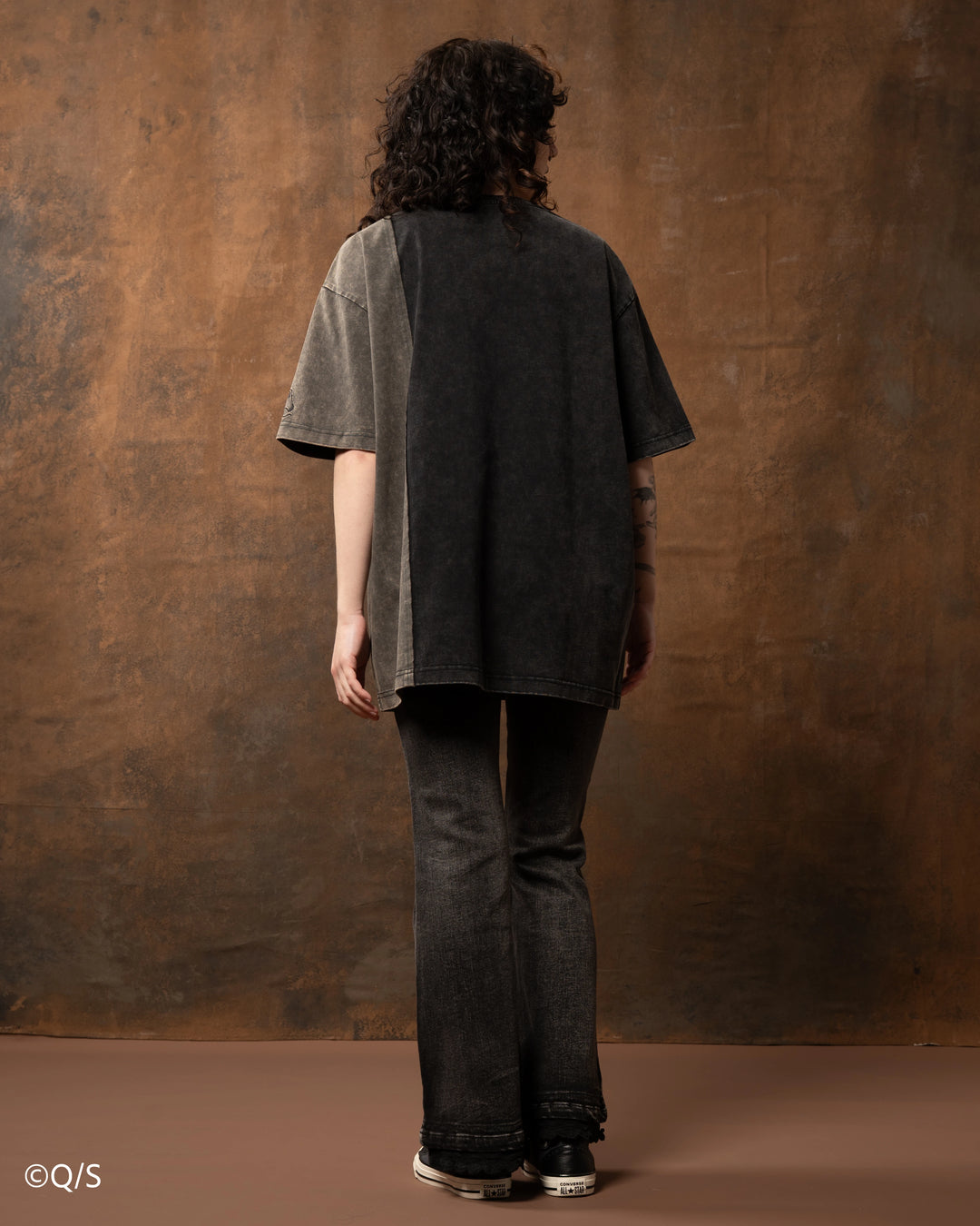 Caiman Side Cut Tee