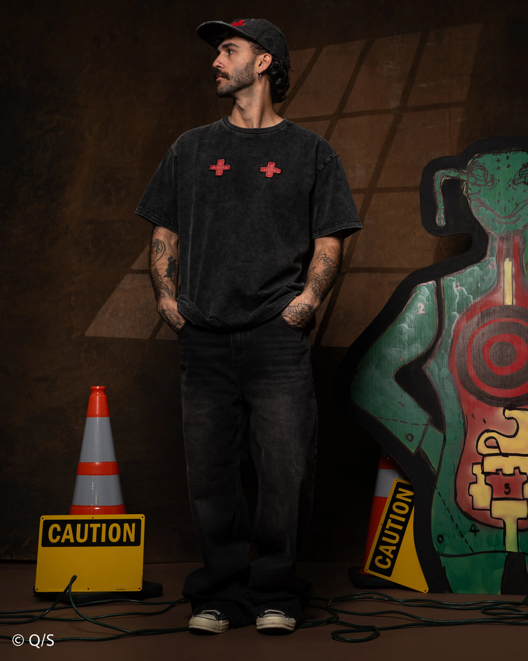 Caiman Tee