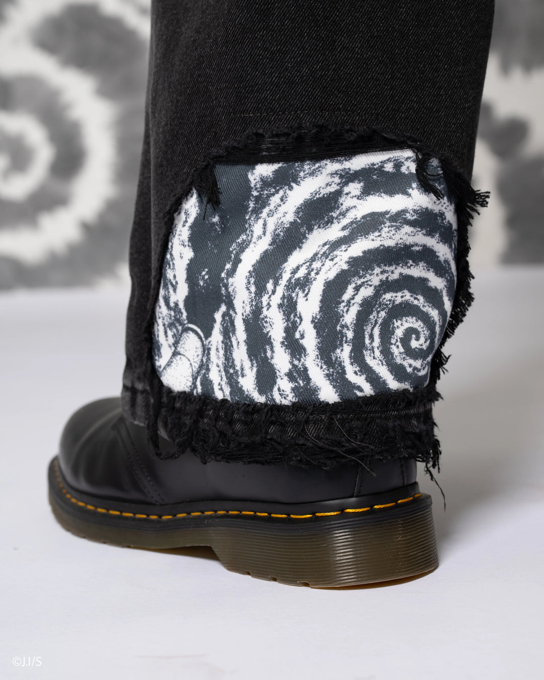 Uzumaki Jeans