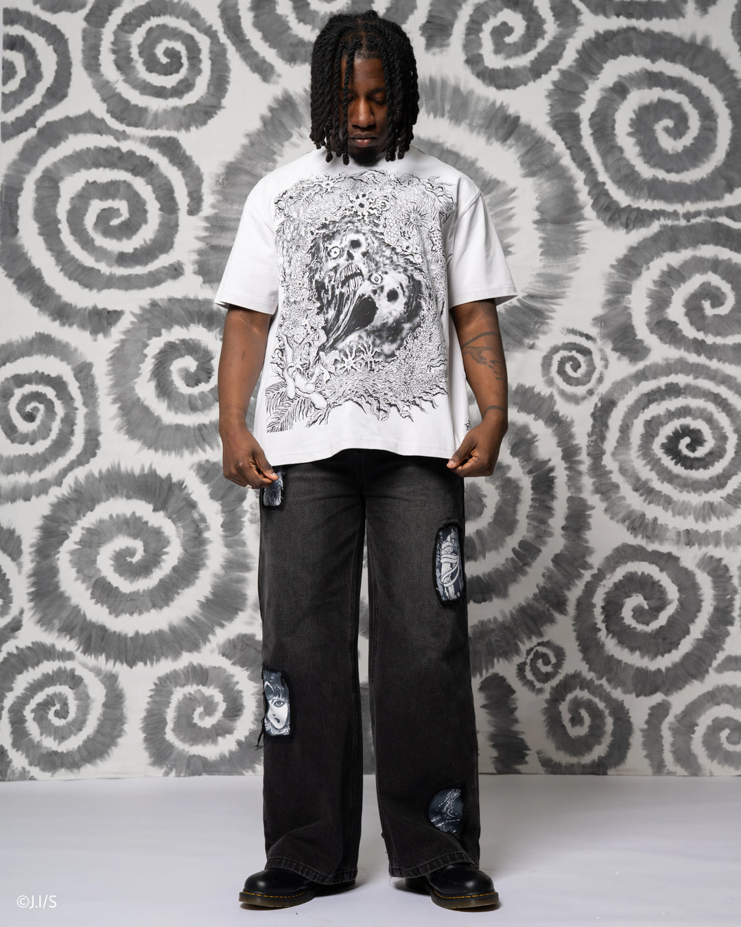 No Longer Human Tee