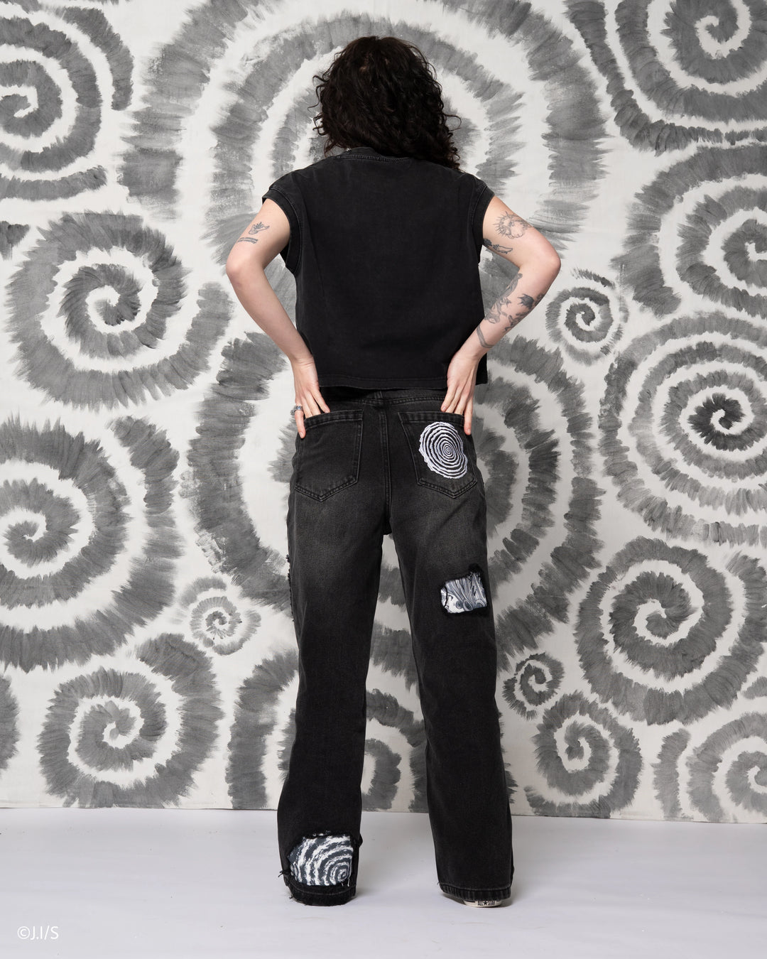 Uzumaki Jeans