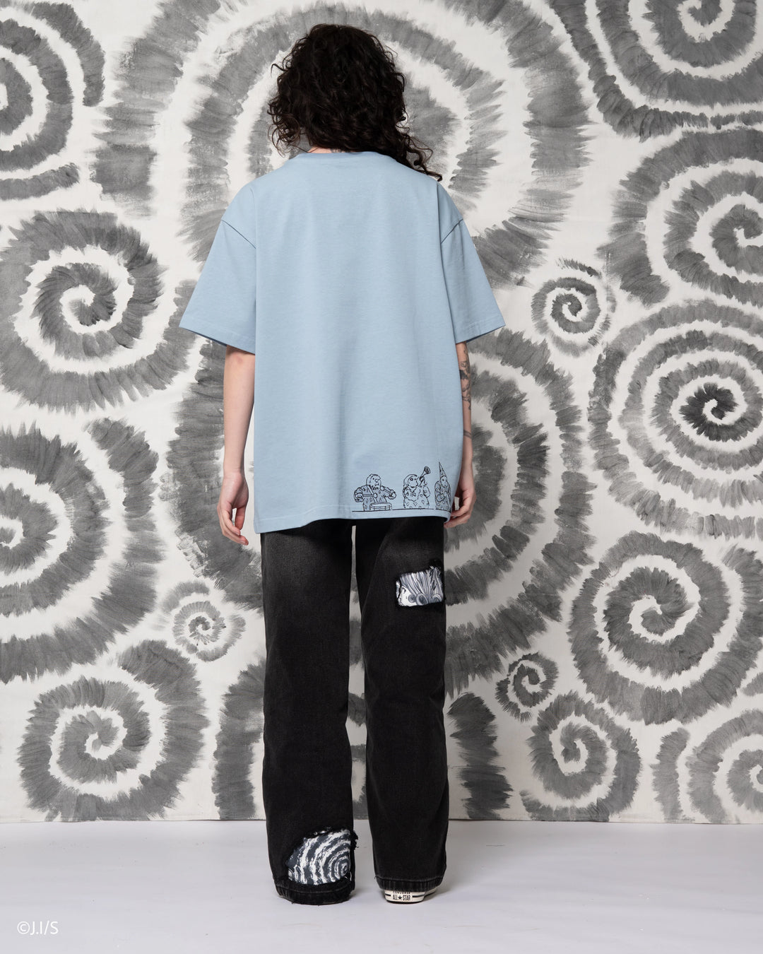 Gyo Circus Tee