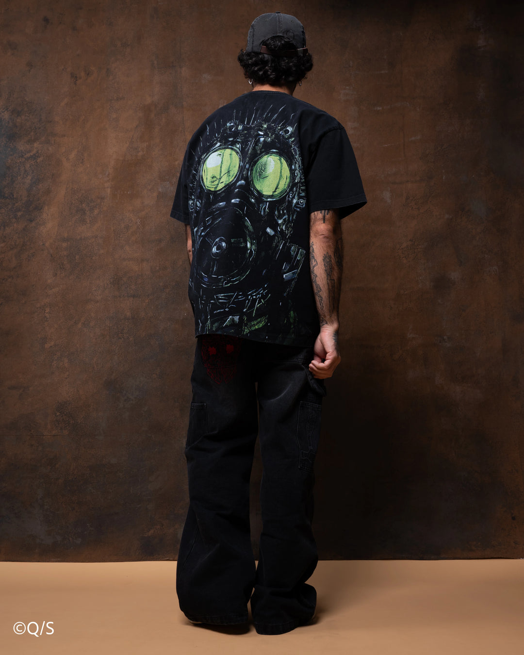 Caiman Tee