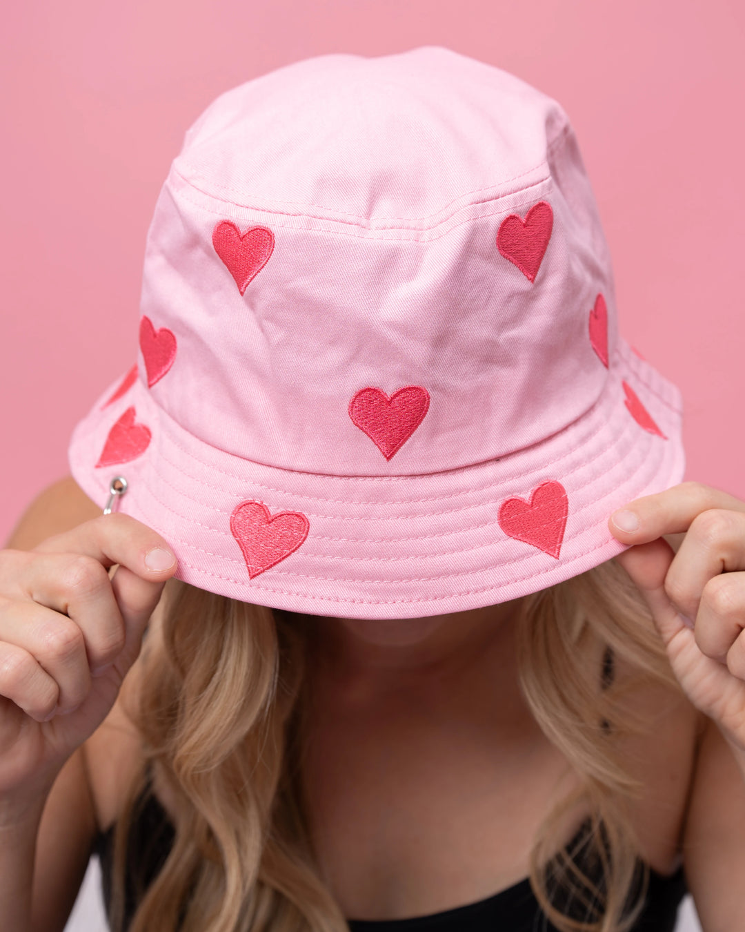 Corazon Bucket Hat