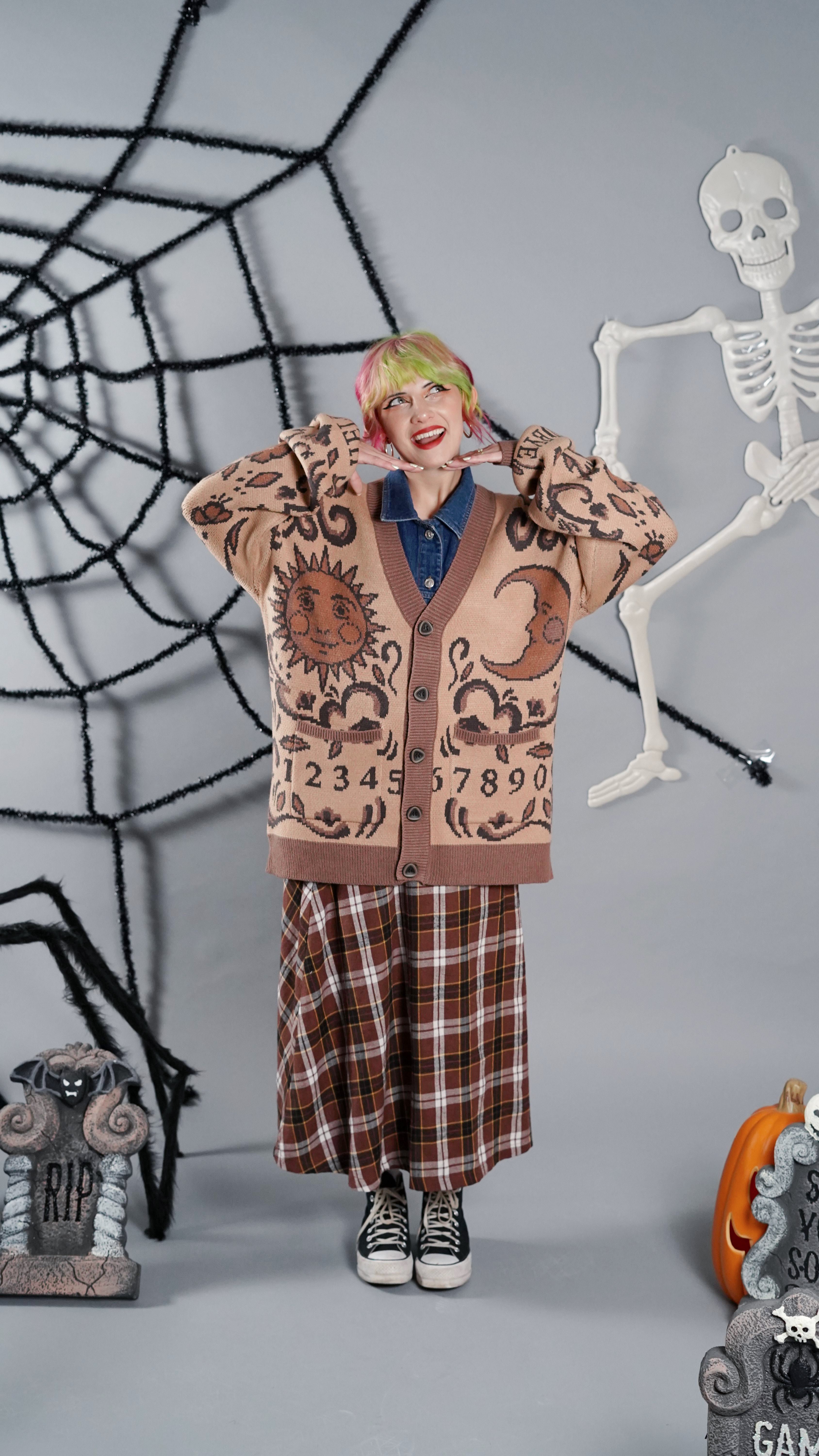 Ouija Cardigan – Steady Hands